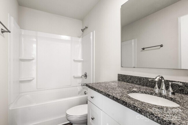 Building Photo - 117 Dogwood Vlg Trl