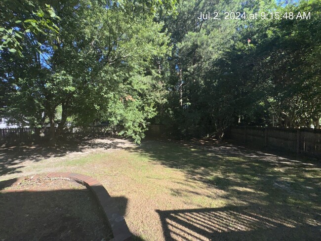 Building Photo - 6080 Lakeway Drive