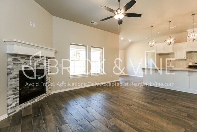 Building Photo - 8509 Stark St