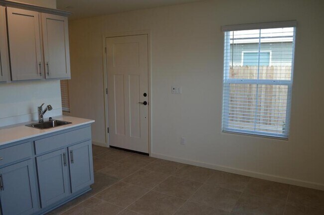 Building Photo - 2287 Owens Ct
