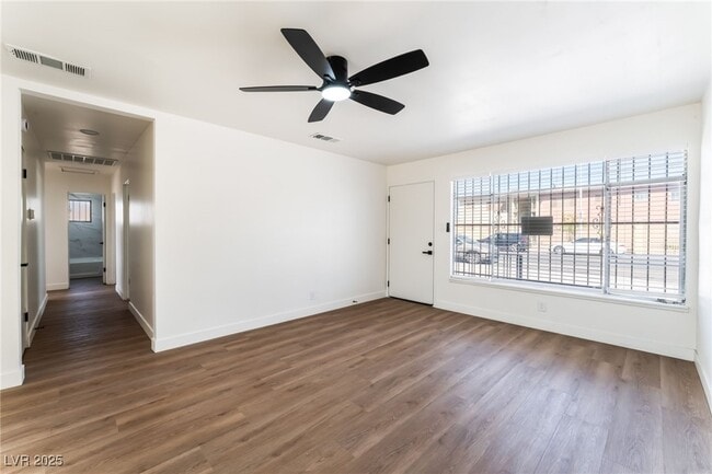 Building Photo - 1648 J St