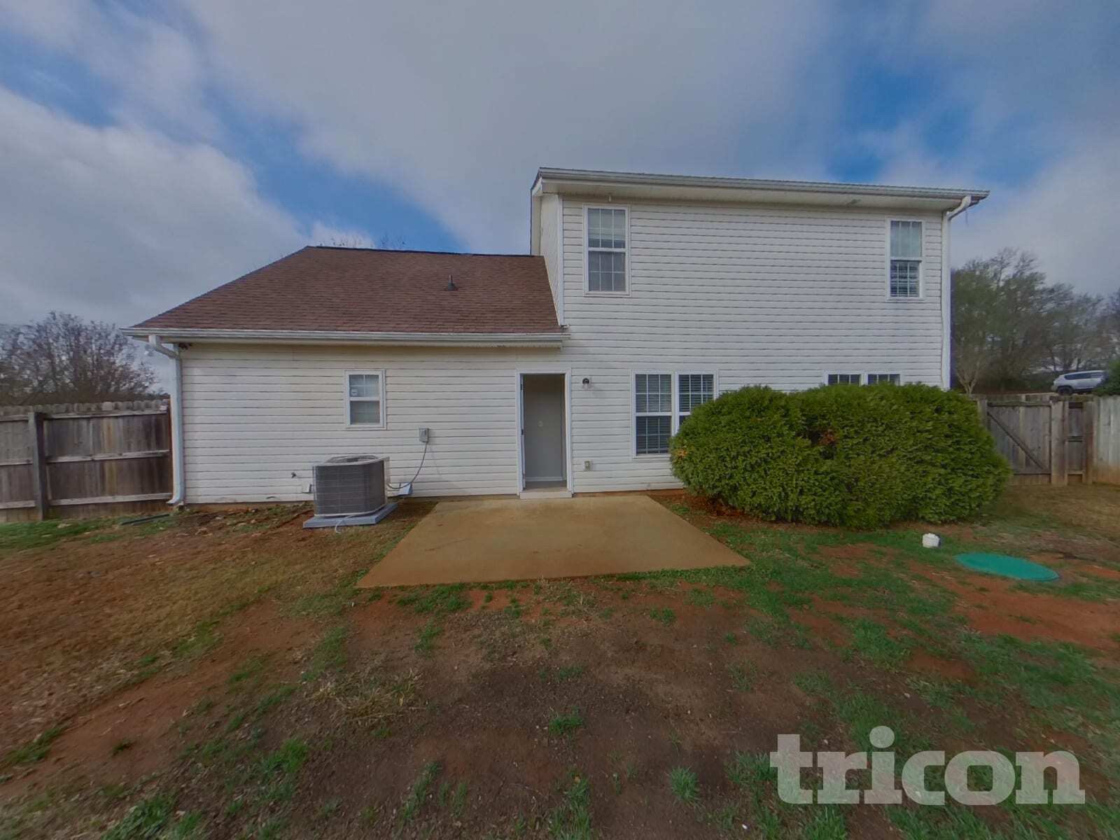 Building Photo - 1504 Riverglen Dr