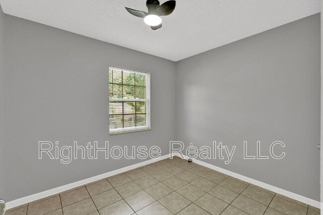 Building Photo - 3705 Rundo Dr