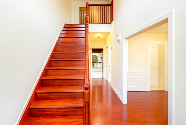 Building Photo - 3164 Lawrin Ct