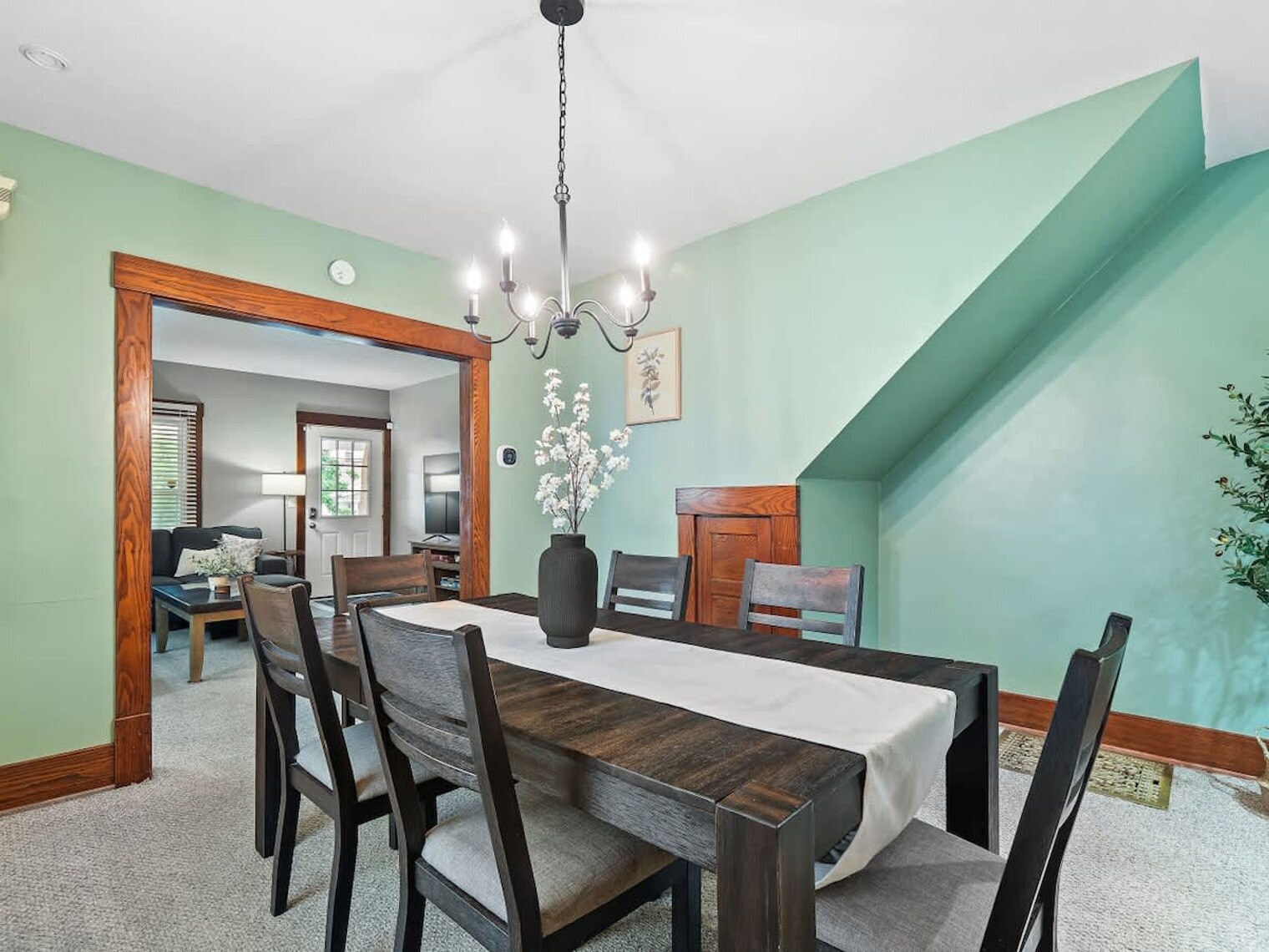 Building Photo - 681 Washington St