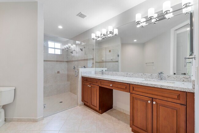 Building Photo - 8342 NW 127th Ln