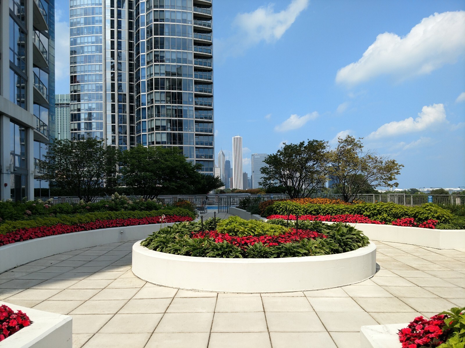 Building Photo - 1235 S Prairie Ave