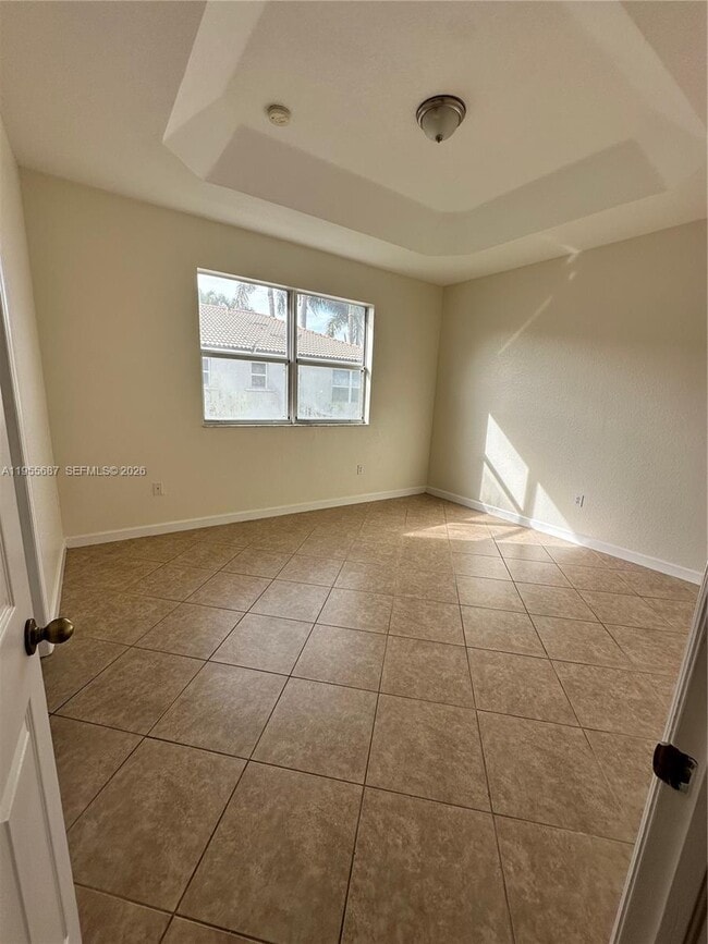 Building Photo - 1018 NE 42nd Ave