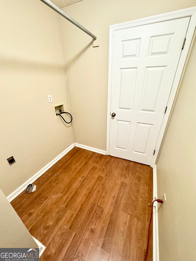 Building Photo - 216 Spring Hill Ct
