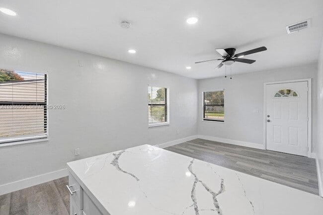 Building Photo - 15900 NW 18th Ave