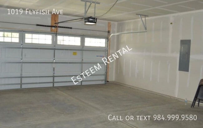 Building Photo - 1019 Flyfish Ave