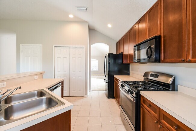 Building Photo - 1721 Windover Pl