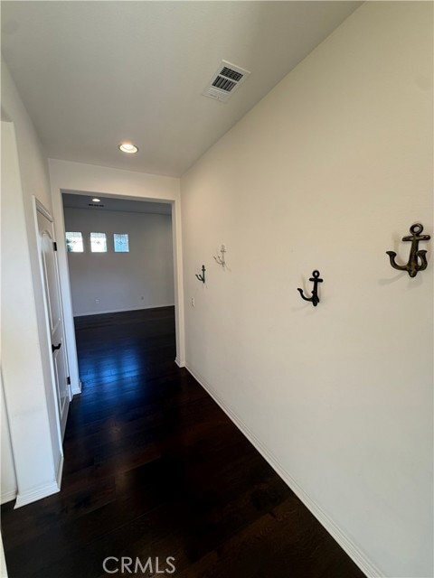 Building Photo - 15 Galan St