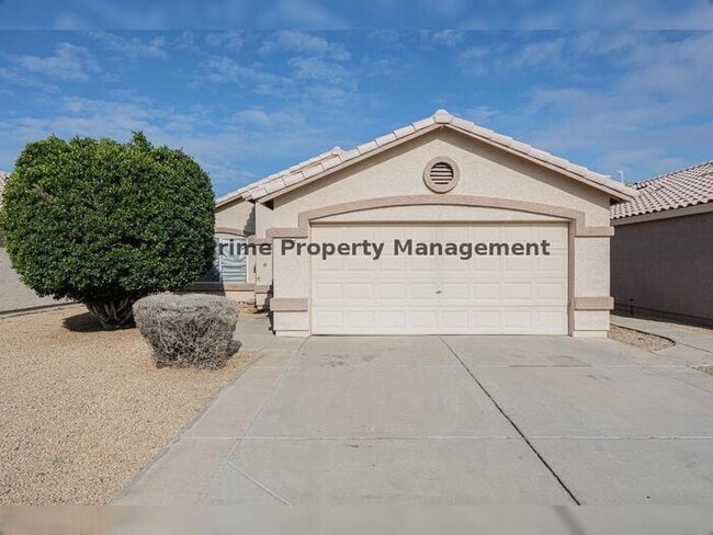 Building Photo - 10864 W Devonshire Ave