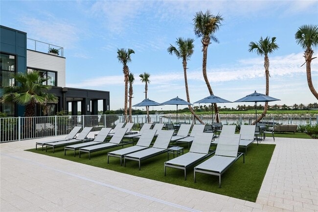 Building Photo - 5127 W Tyson Ave