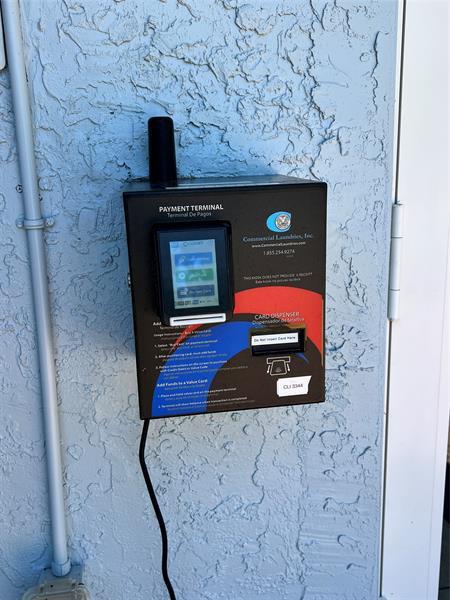 Building Photo - 3004 NE 5th Terrace