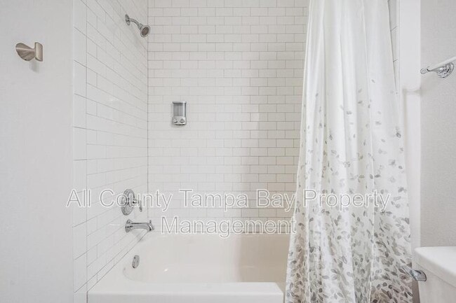 Building Photo - 2604 N Highland Ave