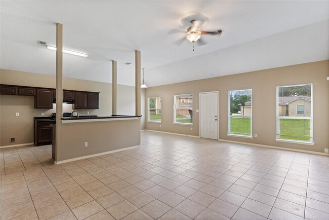 Building Photo - 9104 N Green River Dr