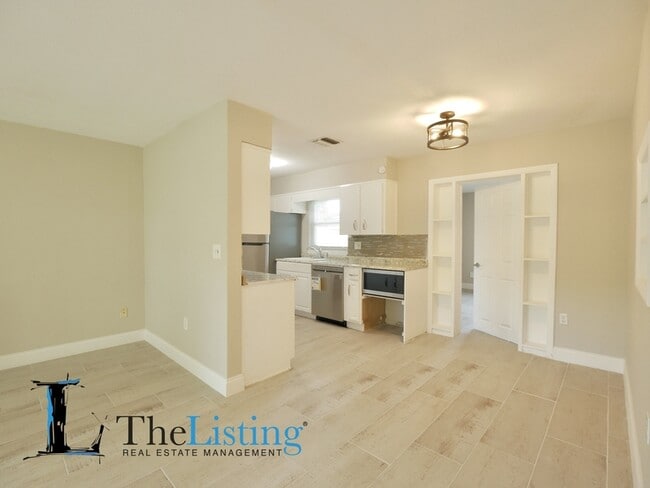 Building Photo - 83 Griggs Ave