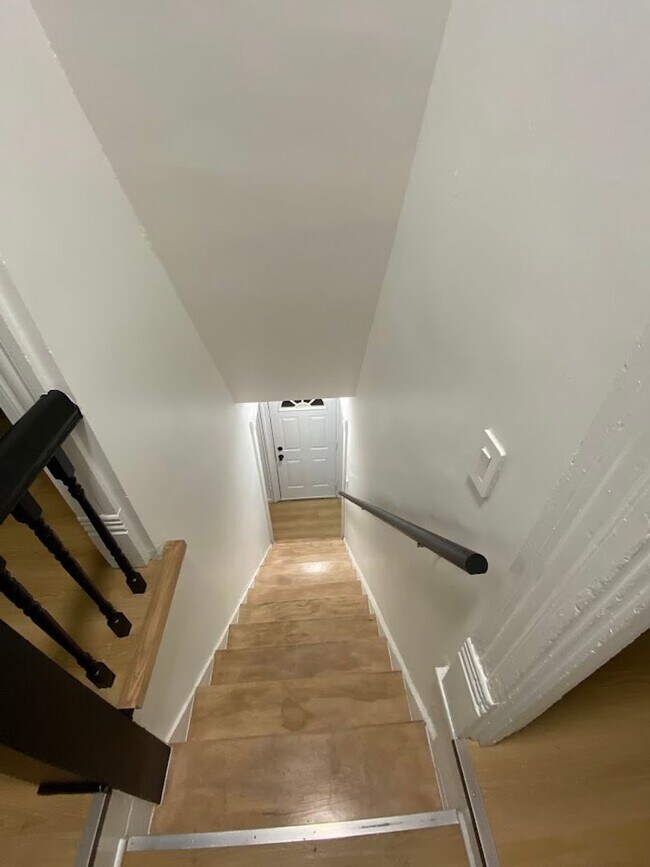 Building Photo - Newly updated 3 bedroom 1 bath house for Rent!