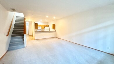 Building Photo - N0611
