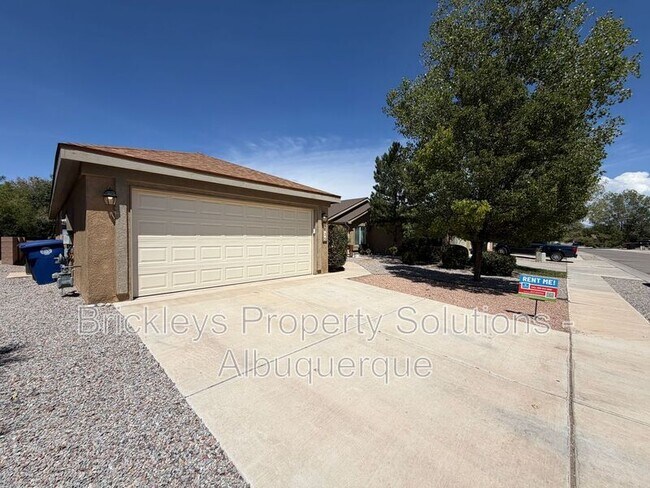 Building Photo - 8035 Sierra Altos Pl NW