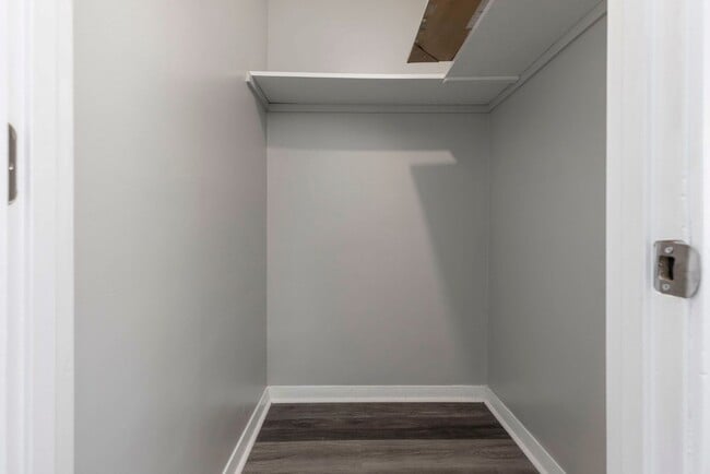 Building Photo - 1209 S 45th St