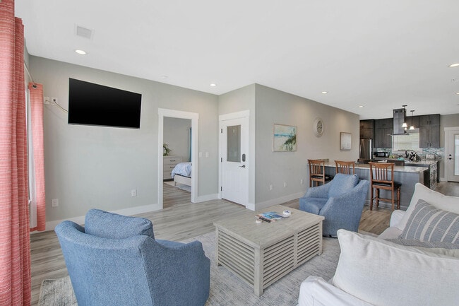 Building Photo - 486 Beatrice Point Rd