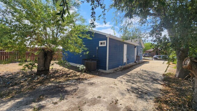 Building Photo - PALO ALTO HEIGHTS- 3bedroom 2 bath Home