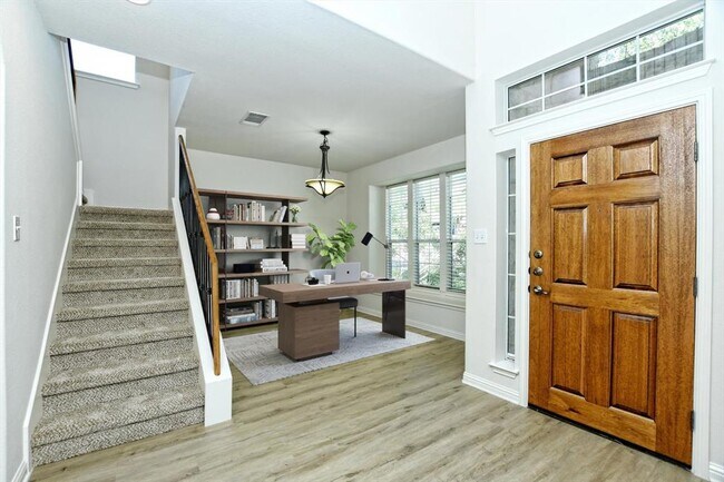 Building Photo - 2712 Brubeck Bend