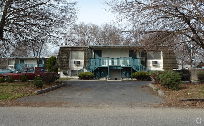 Primary Photo - Columbus Square Apartments