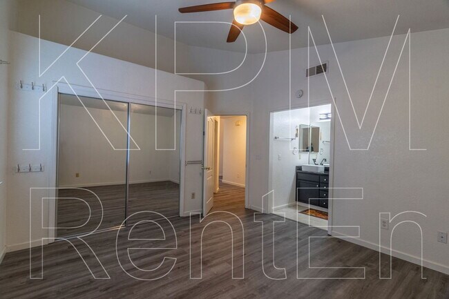 Building Photo - 6529 El Capitan Cir