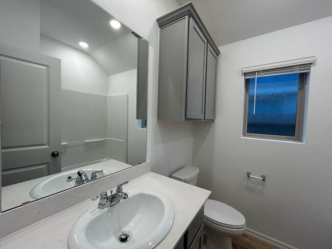 Building Photo - 2909 Eden Lk Ln