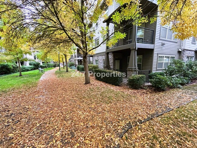 Building Photo - Updated 2 BD | 1 BA Condo with Amenities - Arbor Crossing