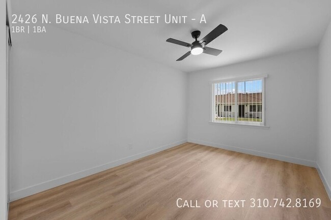 Building Photo - 2426 N Buena Vista St
