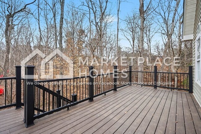 Building Photo - 289 Highlander Way