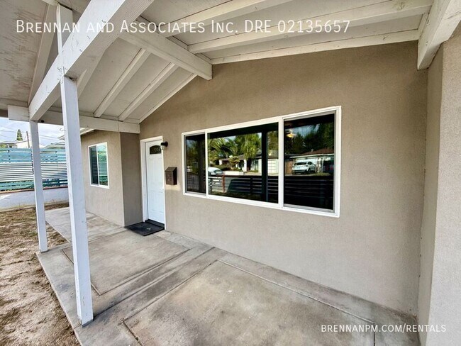 Building Photo - 1569 Parrot St