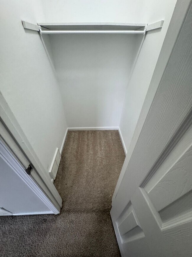 Building Photo - 3546 Christine Rd