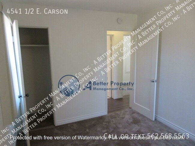 Building Photo - Large One Bedroom by LBCC! NEWER QUARTZ CO...