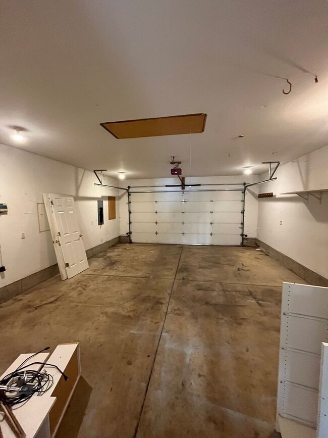 Building Photo - 3-Bedroom 2-Bathroom home in West Eugene