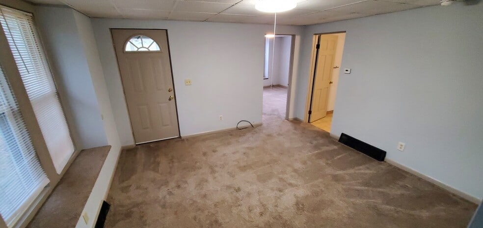 Main room - 908 Tulip St