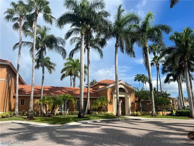 Building Photo - 1210 Wildwood Lakes Blvd