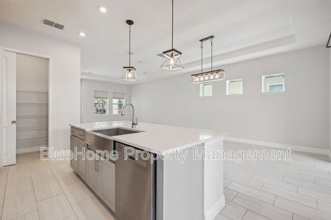 Building Photo - 8451 Nemours Pkwy