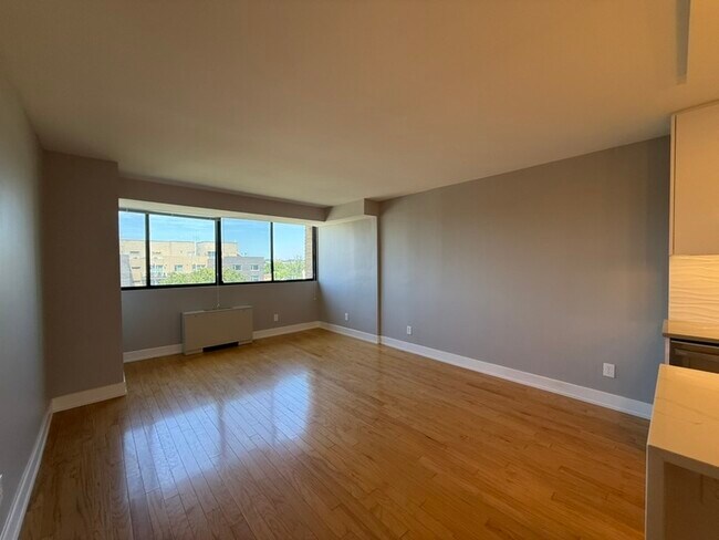 Building Photo - 1245 13th St NW