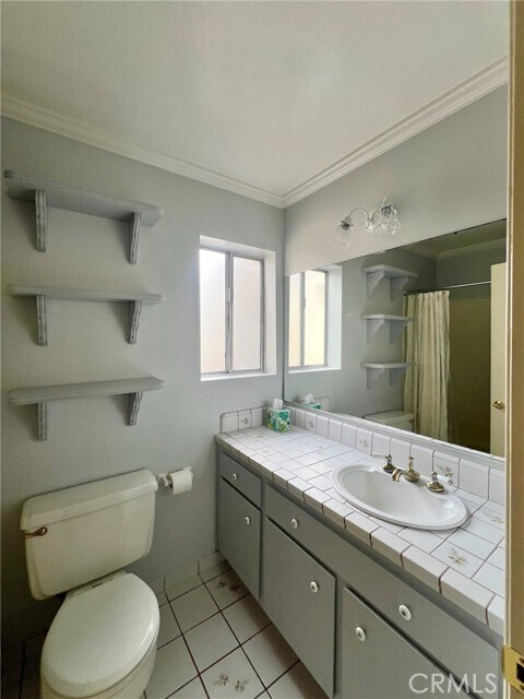 Building Photo - 1350 Cabrillo Park Dr