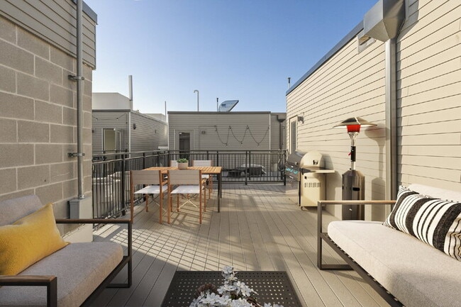 Building Photo - 431 E Bayaud Ave