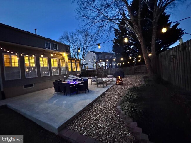 Building Photo - 15 River Oak Dr