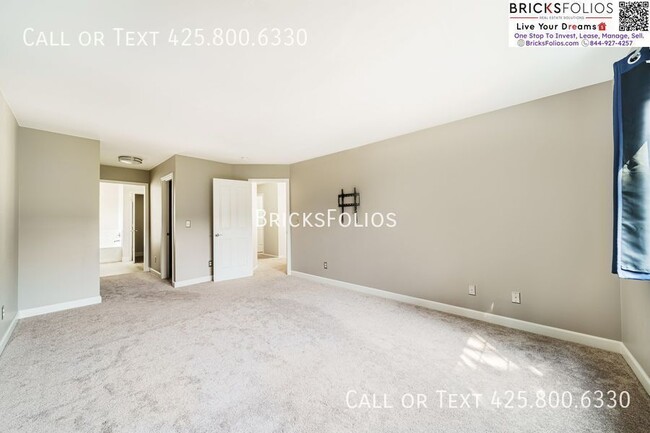 Building Photo - 2728 84th Dr NE