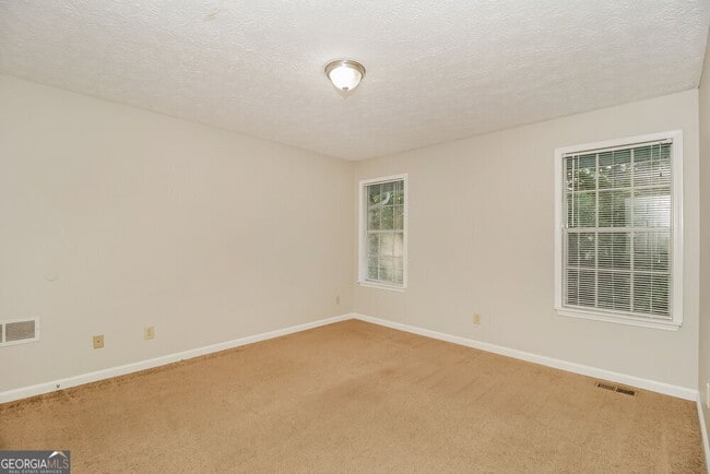 Building Photo - 435 Standing Rock Dr