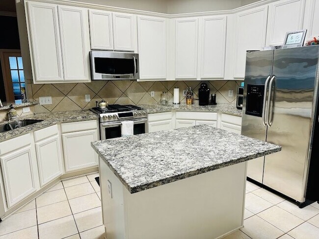 Building Photo - 26 Jewelsford Dr